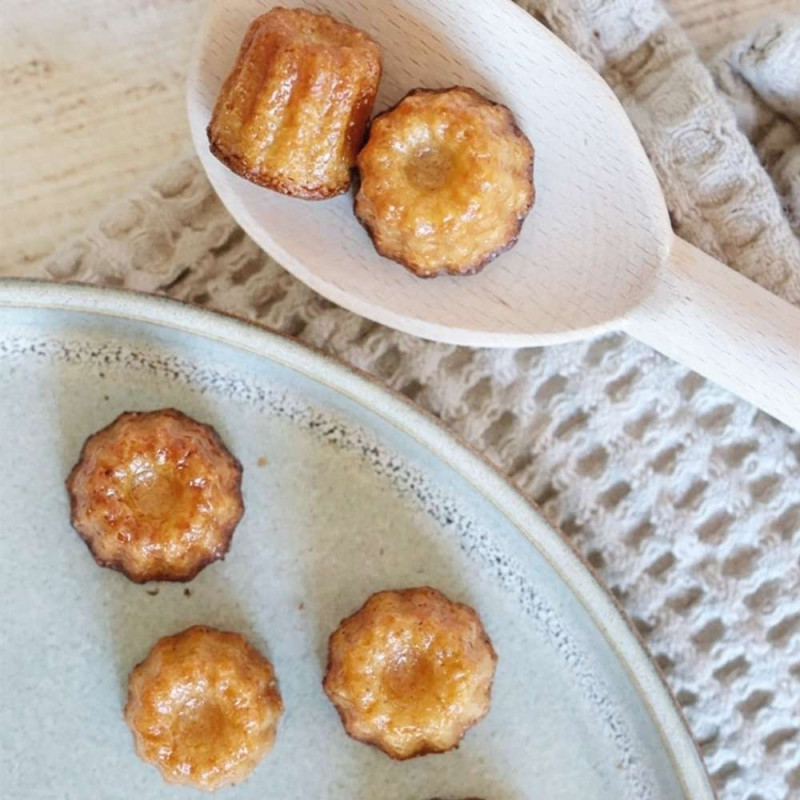 Appareil à mini cannelés maison