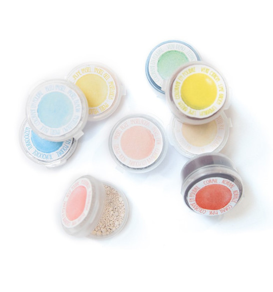 9 mini "Pastel" artificial powdered food colourings