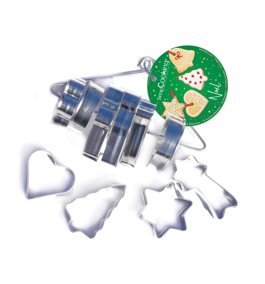 10 Christmas-themed cookie cutters on a steel loop 10 Christmas-themed cookie cutters on a steel loop