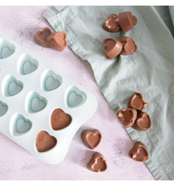Ambiance avec moule silicone chocolat cœurs réf.6730