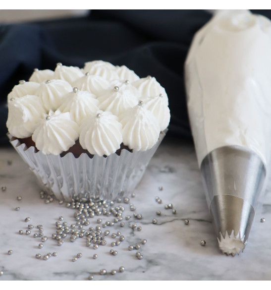 48 Silver cupcake cases