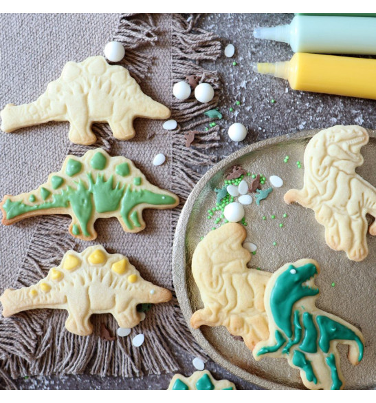 Ambiance biscuits Dinosaure décorés - Découpoirs éjecteurs Dino - ScrapCooking