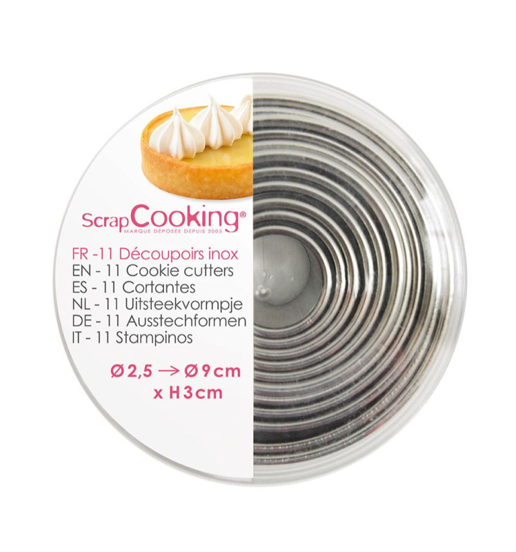 Set of 11 round stainless steel cookie cutters