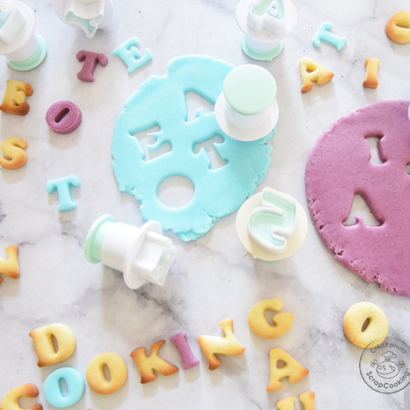 Bucket of 36 plunger cutters "letters & numbers" - product image 6 - ScrapCooking
