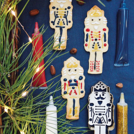 Découpoir doré + embosseur bois Casse-Noisette décoration stylo choco - ScrapCooking