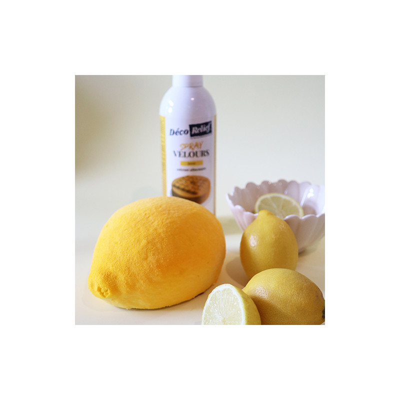 Professional yellow velvet spray for pastry | ScrapCooking