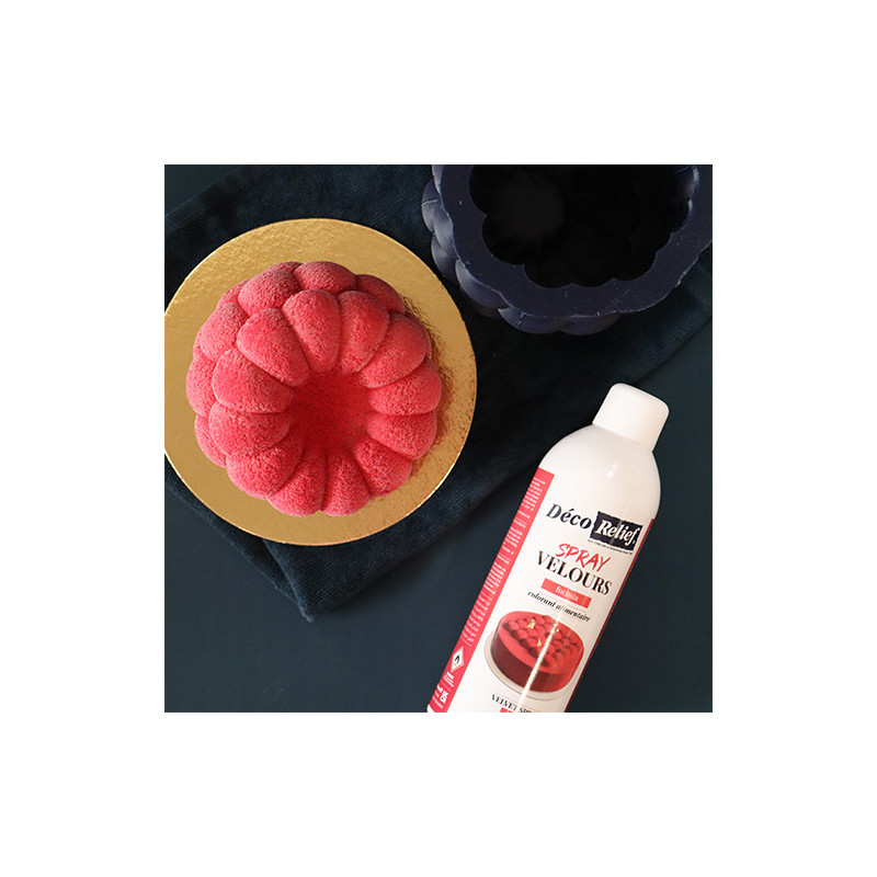 Professional pink fuchsia pastry velvet spray