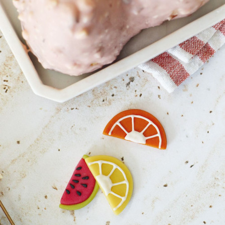 Ambiance décoration tutti frutti en pâte d'amande ScrapCooking®