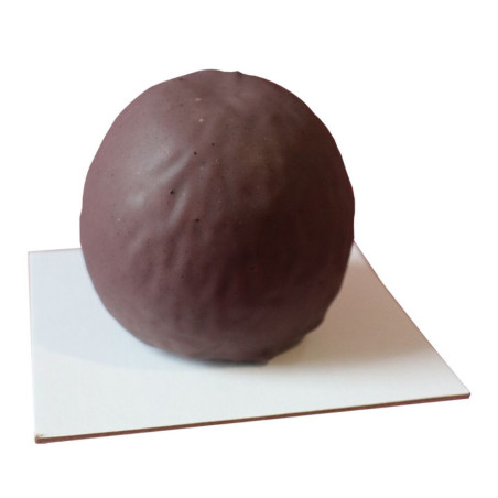 Hyper realistic passion fruit illusion cake