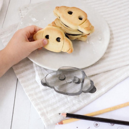 Ambiance biscuit emporte-pièce croissant Kawaii inox - ScrapCooking