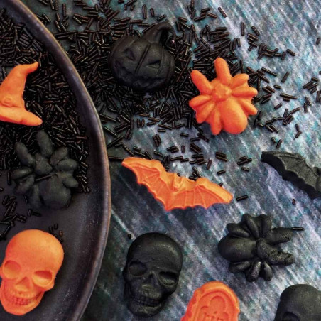 Halloween orange and black sweet-themed decor - ScrapCooking