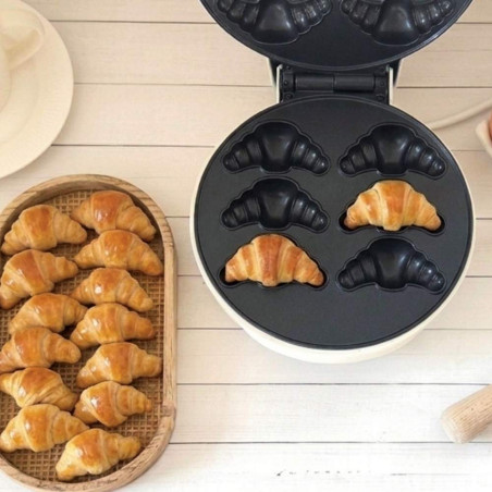 Factory mini croissant maker (open model) and croissant packs - ScrapCooking