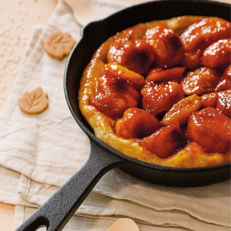 A Tarte Tatin vibe with a cast-iron frying pan - ScrapCooking