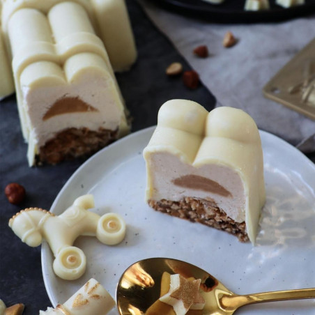 Photo bûche découpée + moule Casse-noisette - ScrapCooking