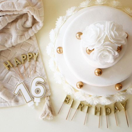 Ambiance avec bougies blanches et dorées - ScrapCooking®