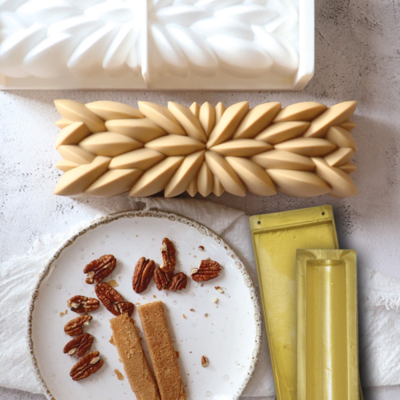 Pecan Instant yule log pack