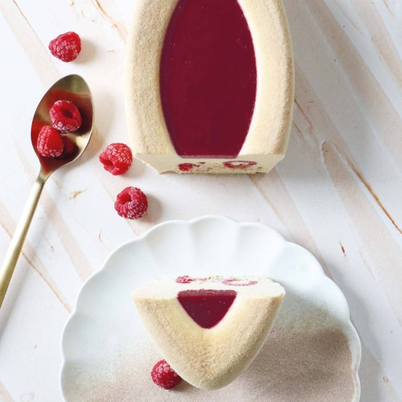 Vue de haut découpée entremets framboise Barquette - ScrapCooking