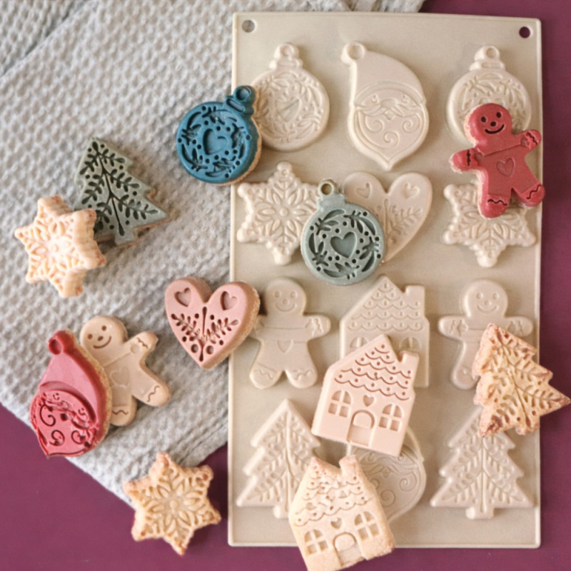 Silicone Christmas mould for shortbread biscuits | ScrapCooking