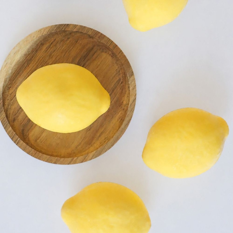 Atmosphere with fat-soluble lemon food colouring - ScrapCooking