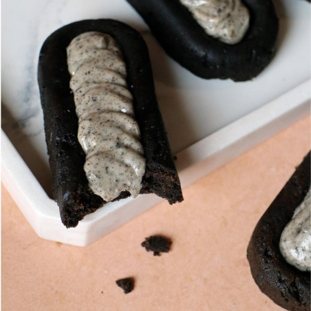 Gros plan finger cookies cream - ScrapCooking