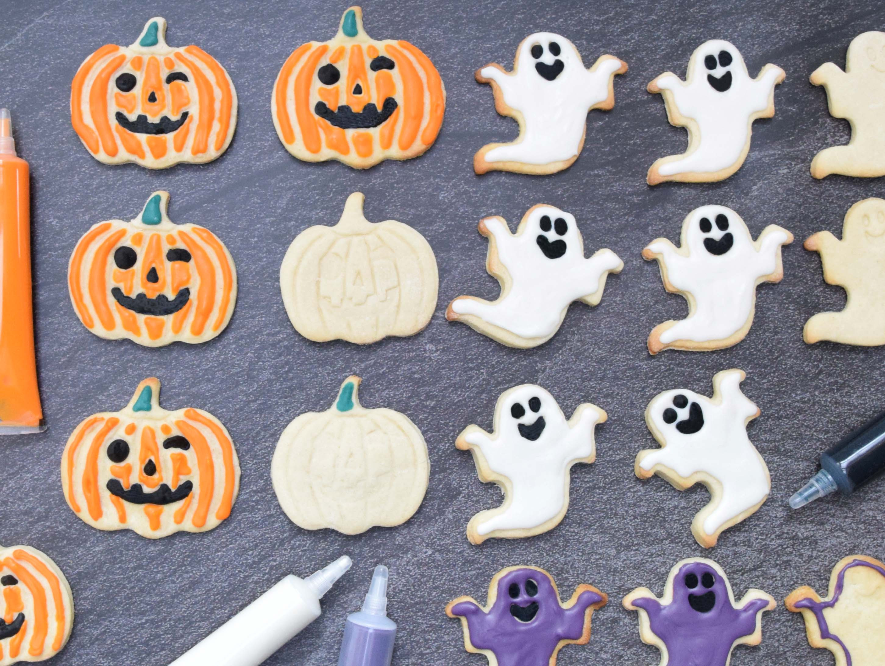 Kit Halloween Cake Scrapcooking - Pochoir Citrouille 27,5x25cm + Feutre Alimentaire Noir - Déco Gâteau Facile - 10