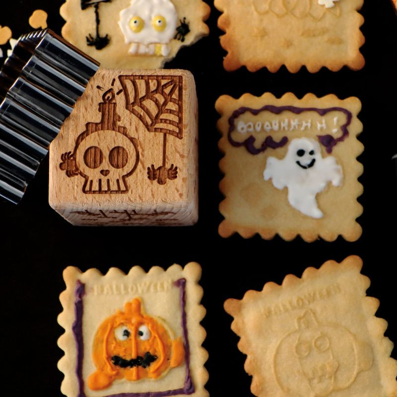 Kit biscuits Halloween avec tampon en bois et emporte-pièce