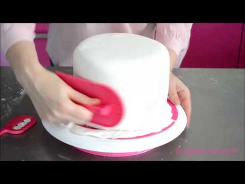 Comment recouvrir un gâteau de pâte à sucre ?