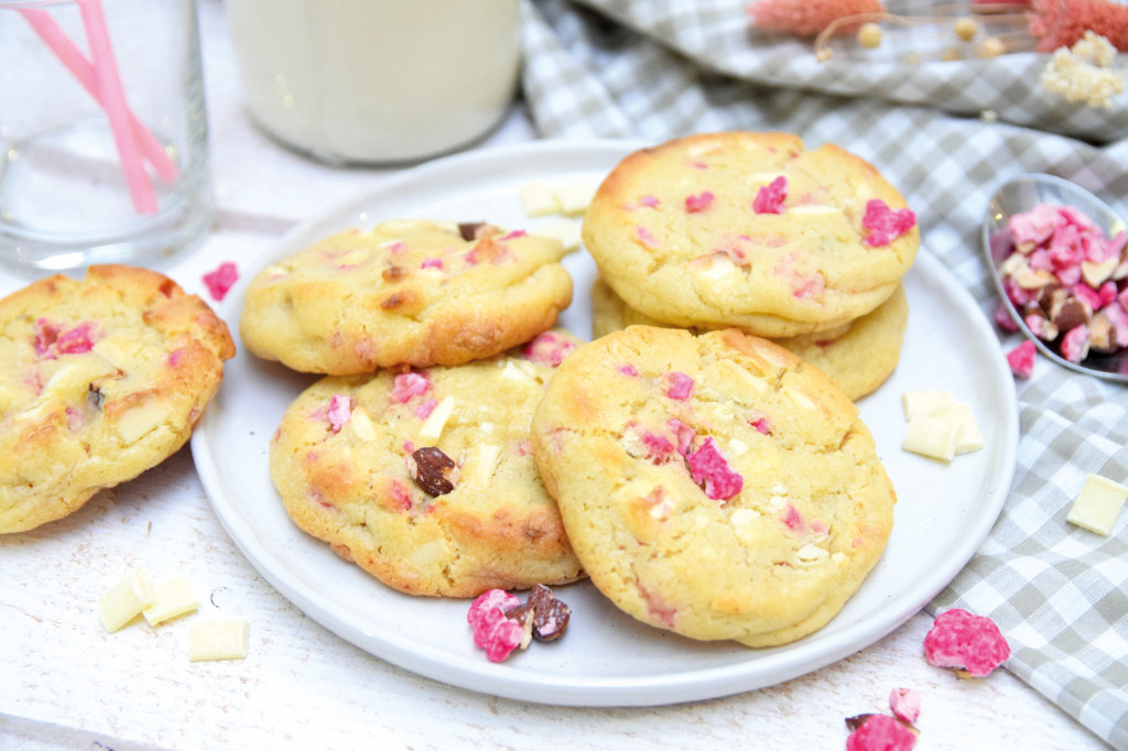 Cookies américains pralines roses et chocolat blanc