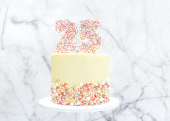 Gâteau d'anniversaire confettis
