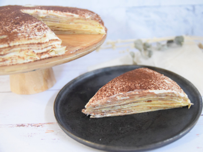 Gâteau de crêpes sucrées façon tiramisu